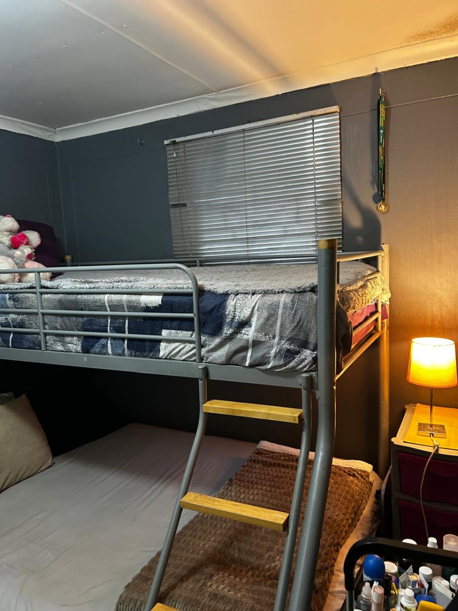 2 Bedroom Property for Sale in Bella Vista Western Cape